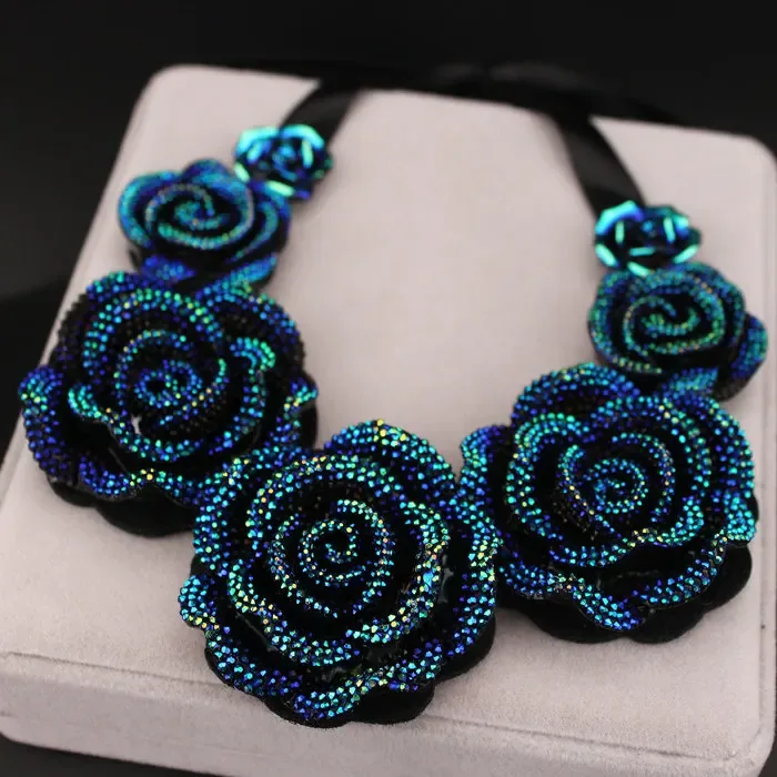 Blumenkette Blau 4