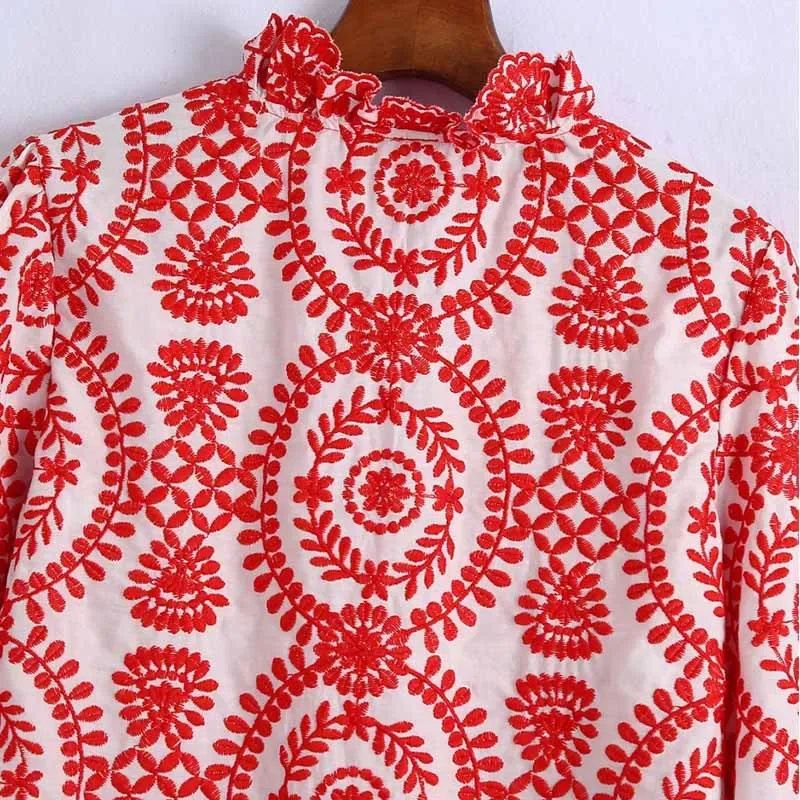 Bluse Mit Roten Blumen 5