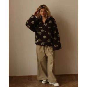 Sweater With Flowers Brand 1