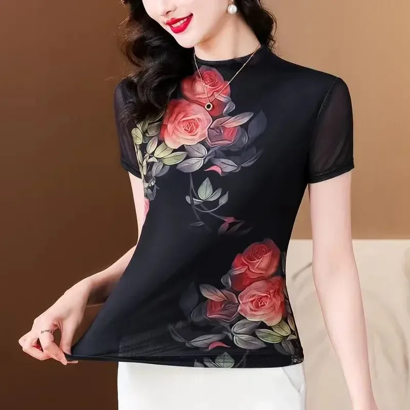 Bluse Mit Schwarzer Rose 3