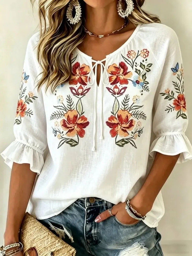 Weiße Bluse Mit Blumen 1