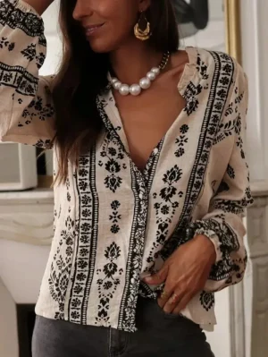 Bluse Mit Großer Blume 1