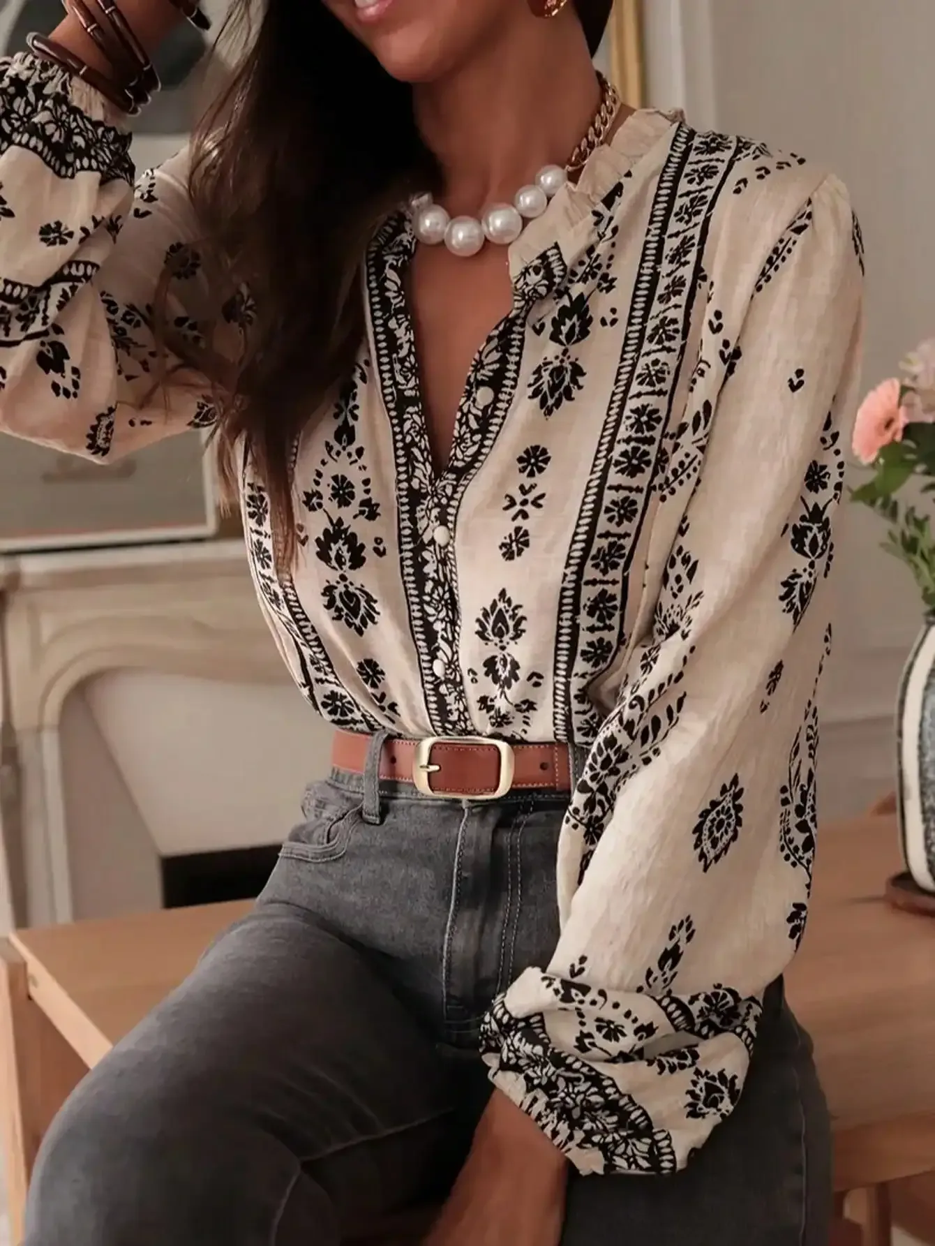 Bluse Mit Großer Blume 2