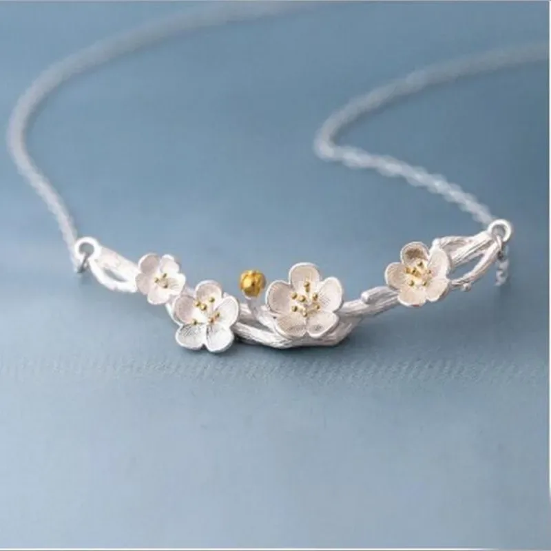 Blumenkette Silber 2
