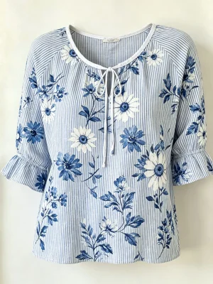 Blau Gestreifte Bluse Mit Blumen 1
