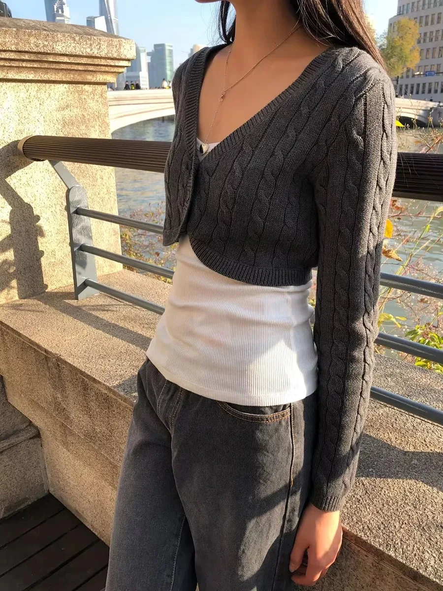 Women'S Sweater With Flowers 1
