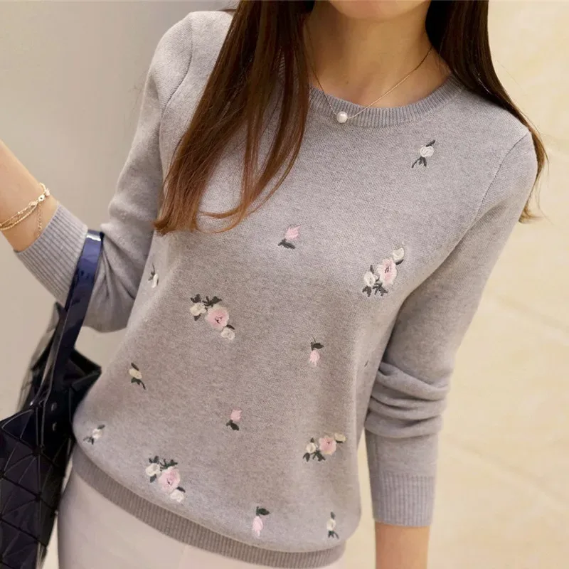 Pullover Mit Gestickten Blumen 2